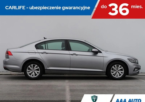 Volkswagen Passat cena 75000 przebieg: 143101, rok produkcji 2020 z Sośnicowice małe 326